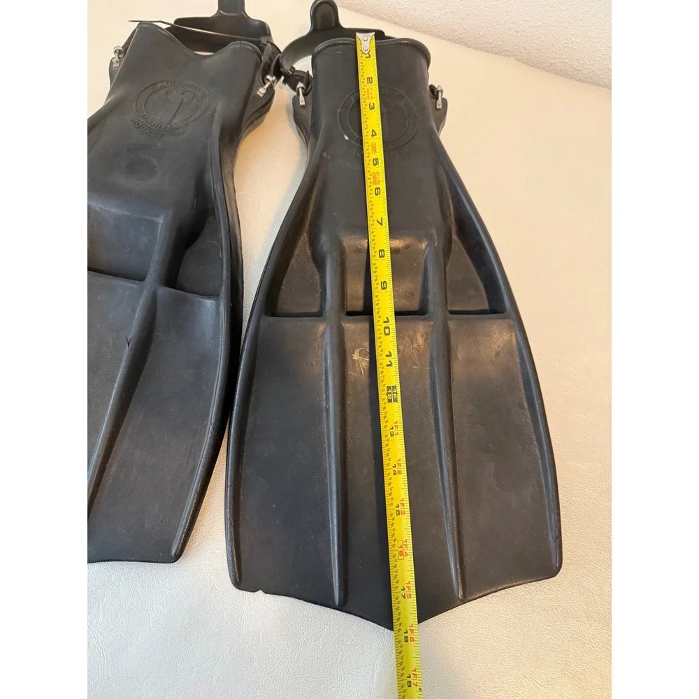 Aqua Lung Rocket Fins Black US Divers Vented Scuba Diving One Size Fits‎ All USA